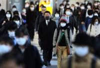 Япония ввела режим чрезвычайной ситуации из-за пандемии
