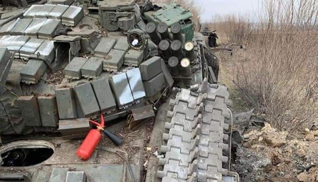В Новоайдар доставлены около 220 раненых и более 50 погибших захватчиков - Гайдай