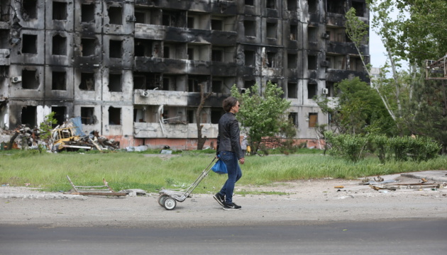 В Мариуполе россияне до 1 сентября планируют снести разрушенное жилье – компенсаций не будет