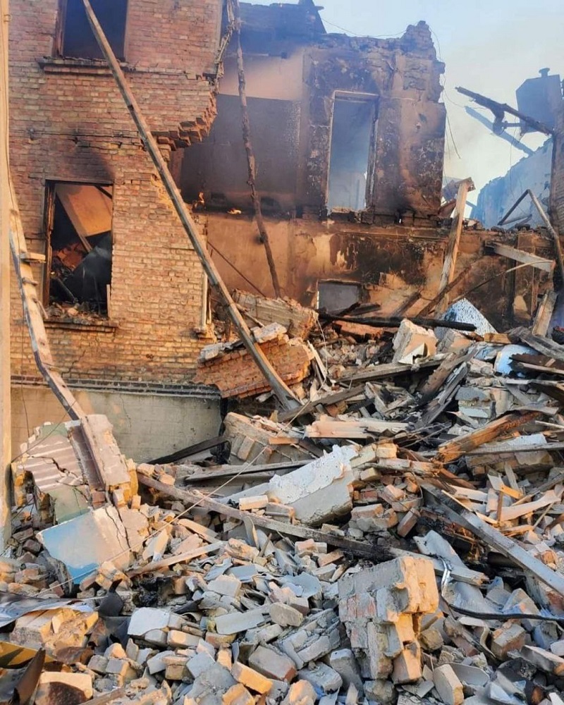 российская авиация нанесла удар по Бахмуту – разрушена школа, есть пострадавшие