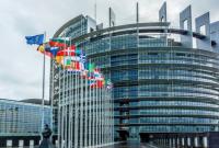 Європарламент рекомендував надати Україні статус кандидата на вступ до ЄС Європарламент рекомендував надати Україні статус кандидата на вступ до ЄС