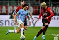 Футбол: дубль Жиру помог "Милану" разгромить "Лацио" на пути к полуфиналу Кубка Италии