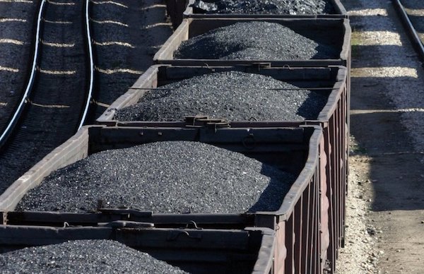 Транзит російського вугілля до Словаччини через Україну припинено: УЗ каже, що вона тут ні до чого