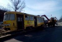 Трамвай с пассажирами сошел с рельсов в Харькове
