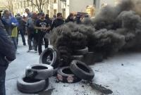 "Автомайдан" открестился от активистов, жгущих шины на Банковой
