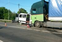 В ДТП под Курском столкнулись два автомобиля с украинскими номерами - МИД Украины