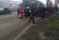 В Харькове КамАЗ врезался в троллейбус: двое пострадавших (фото)