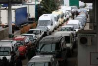 На украинско-польской границе в очередях остановились почти 400 автомобилей