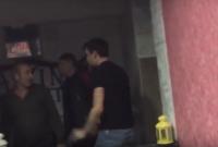 Пьяные русские разгромили квест-комнату и избили девушку дверью по голове
