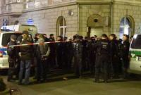 Более 20 полицейских пострадали в столкновениях с болельщиками "Шальке"
