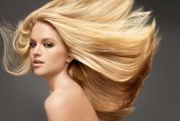 Пять способов остановить выпадение волос
