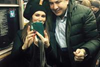 Михаил Саакашвили развлек людей в метро Харькова (7 фото)