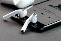 Тим Кук пообещал начать продажи AirPods «в ближайшие несколько недель»