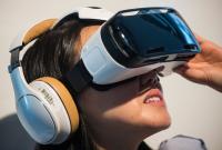 Samsung предлагает бороться со страхами с помощью виртуальной реальности