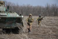 Пророссийские боевики 14 раз обстреляли позиции ВСУ на Донбассе, один военнослужащий ранен