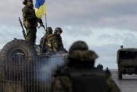 Украинские позиции на Донбассе обстреляли 25 раз, ранен военный