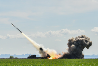 Порошенко принял участие в запуске высокоточной украинской ракеты (видео)