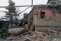 В Авдеевке в результате обстрела боевиков разрушен жилой дом