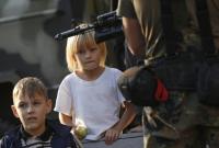 Порошенко подписал закон об усилении социальной защиты детей на оккупированных территориях