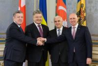 Президент Украины обсудил усиление сотрудничества в сфере безопасности с делегатами ГУАМ