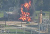 В Техасе на химическом заводе произошел пожар