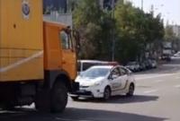 В Киеве грузовик "Укрпочты" раздавил женщину