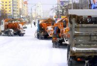 Более 200 единиц снегоуборочной техники задействовано для уборки снега в Киеве