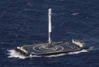 В сети появилось видео приземления ракеты SpaceX на платформу-дрон в океане