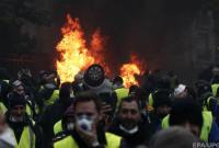 Протест "желтых жилетов": во Франции отменили визит Юнкера в парламент