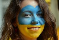 Большинство украинцев думает о будущем страны с надеждой - исследование