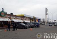 В Киевской области водитель устроил стрельбу на АЗС из-за спора о "советском празднике"