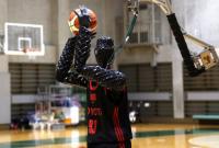 Toyota представила новую версию робота-баскетболиста