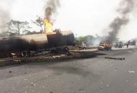 В Нигерии попал в аварию пассажирский автобус, есть погибшие