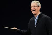 Тим Кук стал миллиардером благодаря росту капитализации Apple, - Bloomberg
