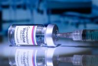 Sanofi и GSK отложили выпуск вакцины против COVID-19 на конец 2021 года