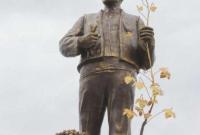 На Одещині оригінально "декомунізували" пам'ятник Леніну