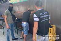 На Київщині затримали депутата під час отримання хабаря