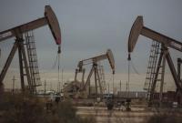 Страны ОПЕК+ согласовали продление рекордного сокращения добычи нефти