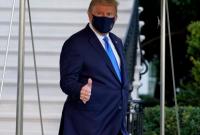 Трамп назвал коронавирус чумой и опроверг слухи о состоянии своего здоровья