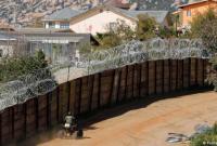 На границе США и Мексики увеличилось количество мигрантов