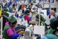 Экономический кризис страшнее: в Бангладеш во время вспышки коронавируса открыли фабрики