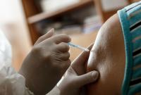 Чехия проведет COVID-вакцинацию третьей дозой