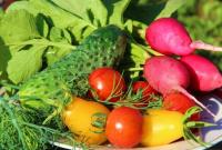 На українських ринках вже з’явилися місцеві овочі