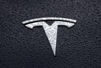 Tesla на автопилоте попала в аварию: двое погибли