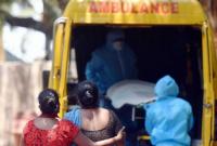 Индия четвертый день подряд бьет антирекорды заболеваемости COVID
