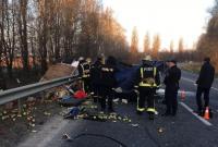 В Винницкой области в лобовой аварии грузовиков погибли два водителя