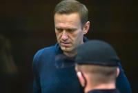 "Сильный кашель и температура": Навальный рассказал о своем состоянии и больных туберкулезом в колонии