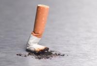 Исследование: дети курящих родителей в четыре раза чаще начинают курить
