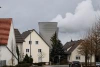 Германия отключит три из последних шести атомных электростанций
