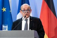 Франция выступает за "требовательный диалог" с Россией